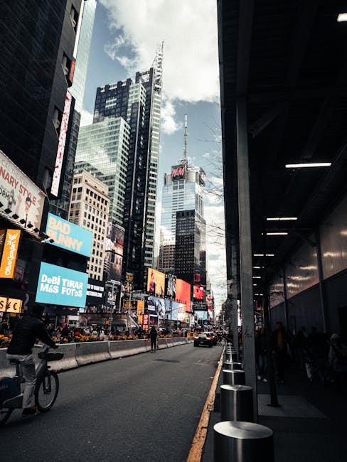 New: M&S stops online orders and issues refunds after cyber attack